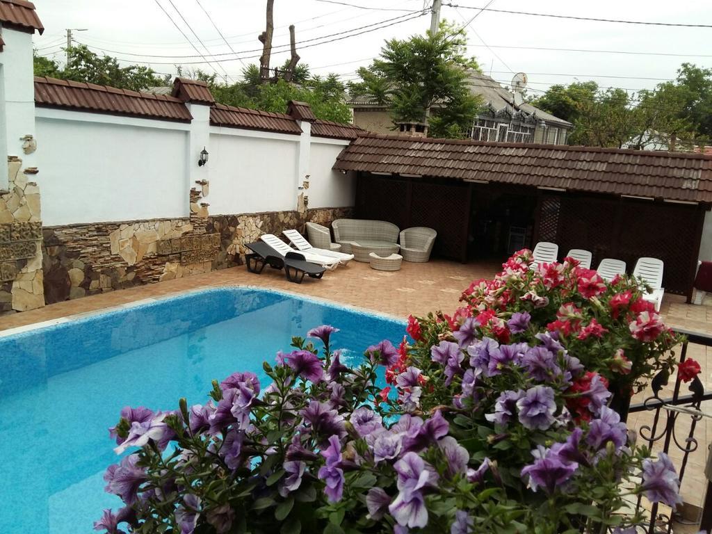 Shadow Boutique Hotel & Spa Chişinau Exteriör bild