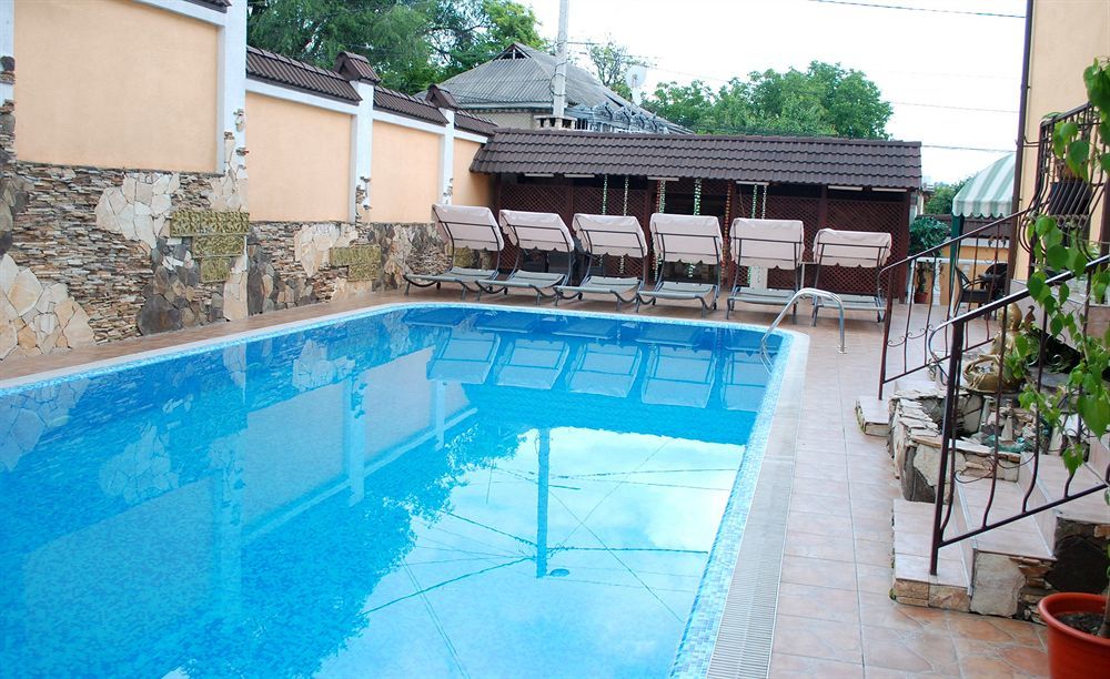 Shadow Boutique Hotel & Spa Chişinau Exteriör bild