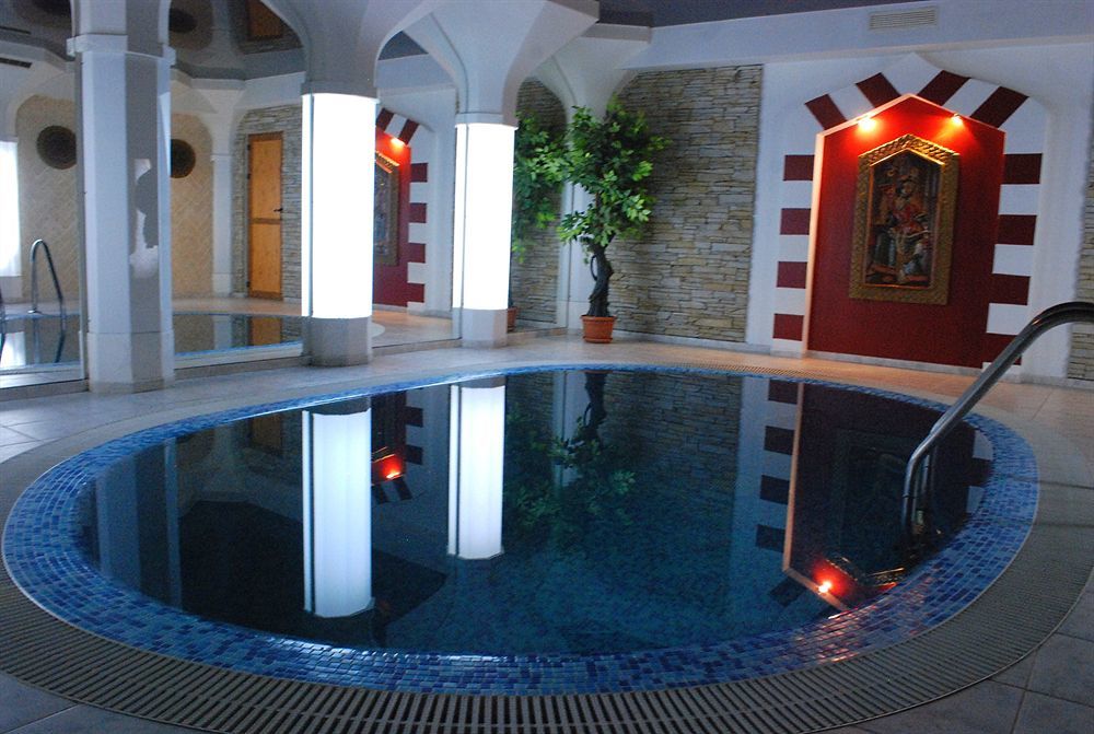 Shadow Boutique Hotel & Spa Chişinau Exteriör bild