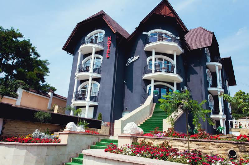 Shadow Boutique Hotel & Spa Chişinau Exteriör bild